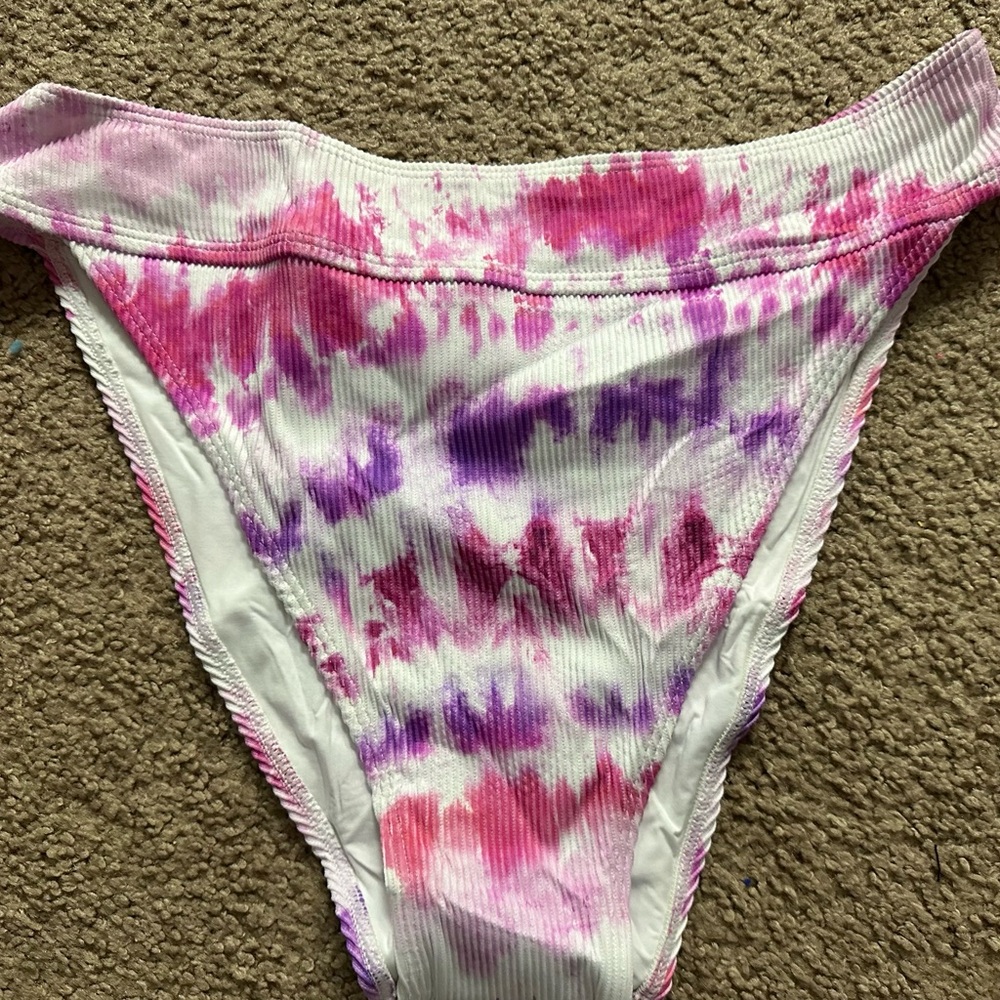 Victoria’s Secret Pink Tie-Dye bikini Bottoms - Pink and Purple
